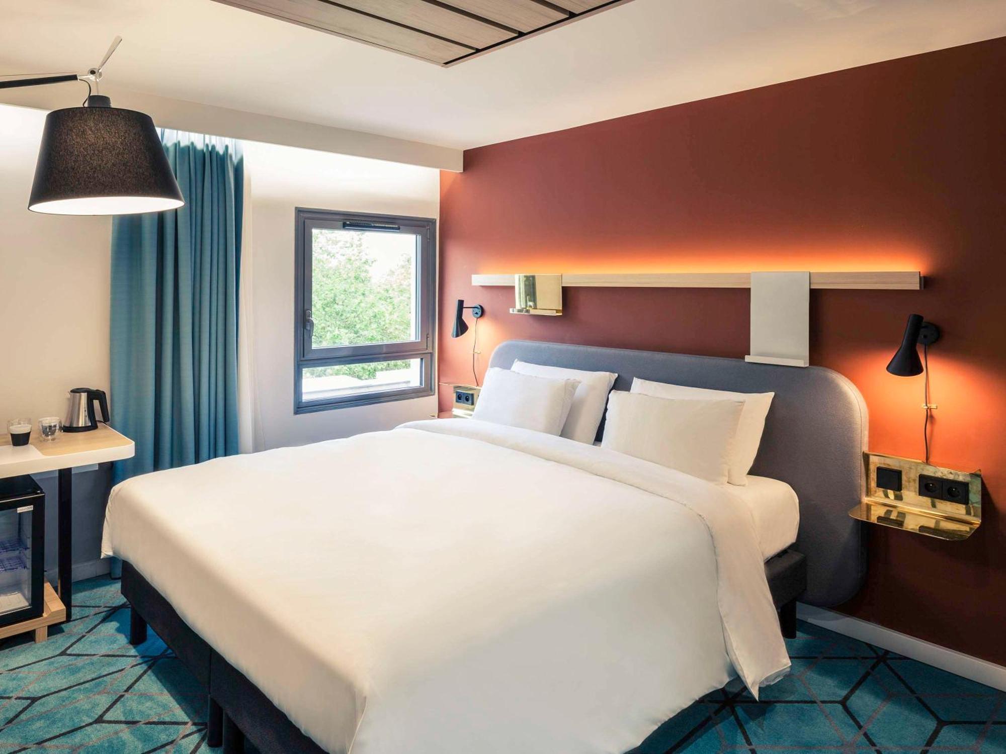 Mercure Centre Gare Hotel 4*